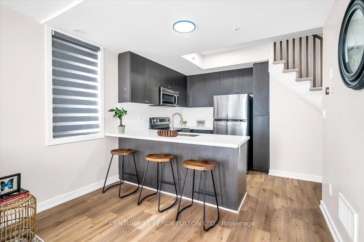 1555 Kingston Road Pickering On Road, Unit 207 - Image 5