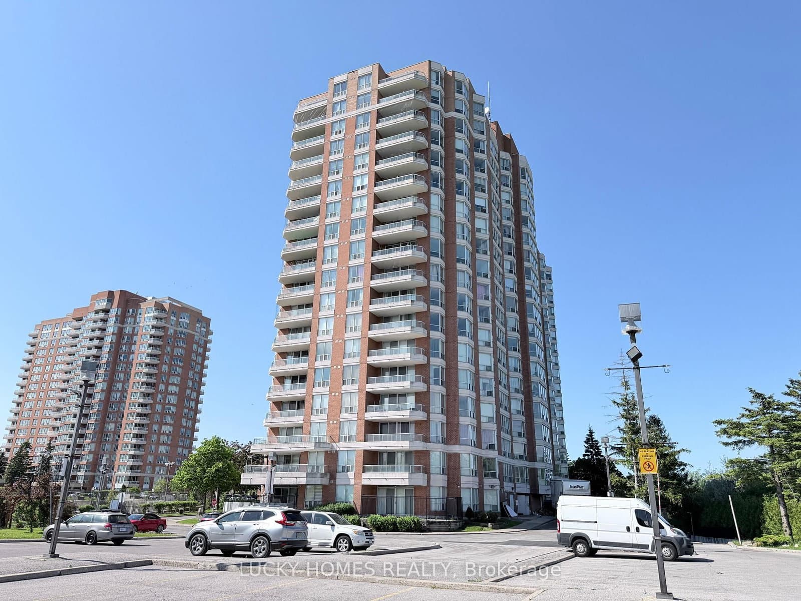430 Mclevin Avenue NW, Unit 915 - Image 5