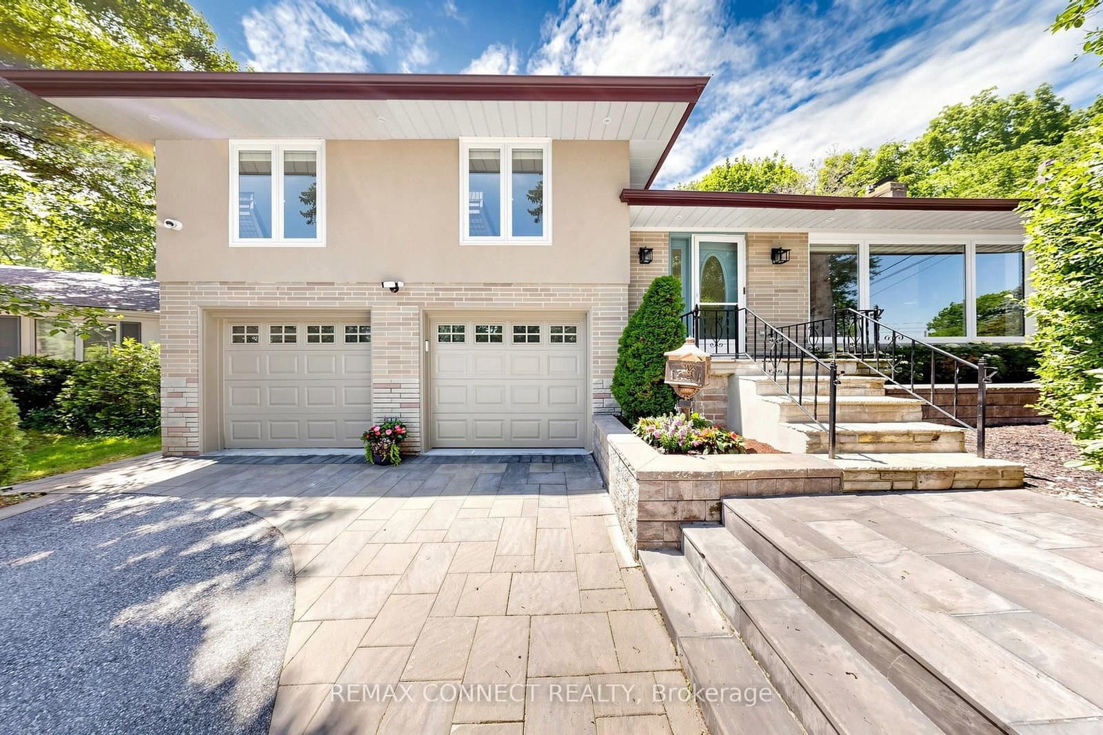 10 Catalina Drive - Image 2