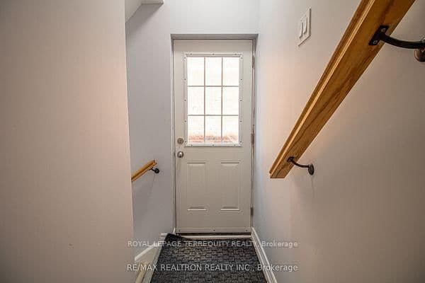32 Crombie Street, Unit BSMT - Image 3
