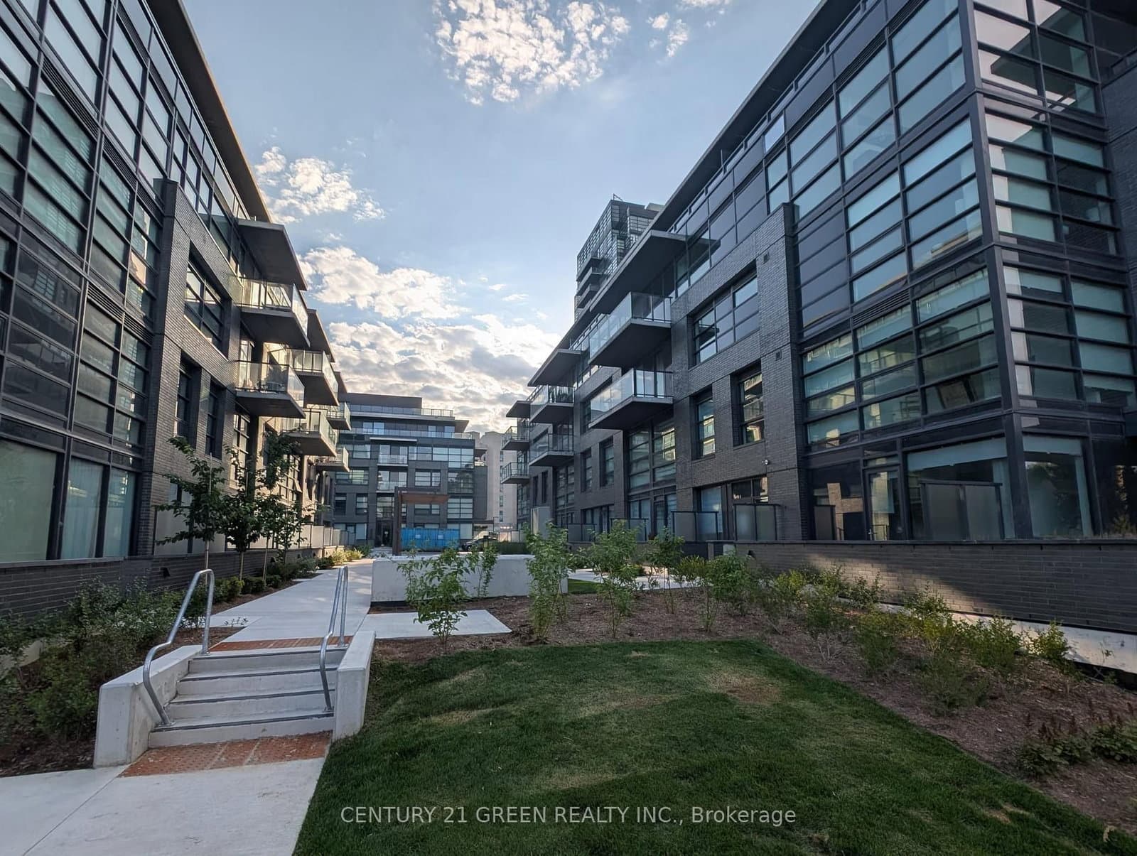1612 Charles Street, Unit 323C - Image 2