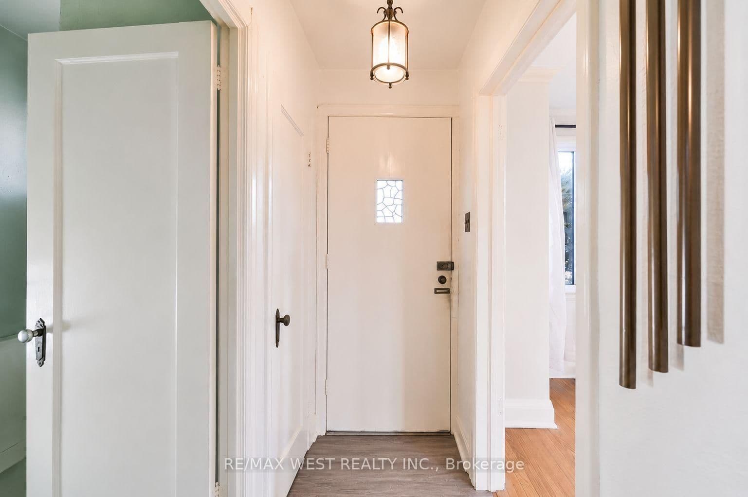 5 Dieppe Road S - Image 6