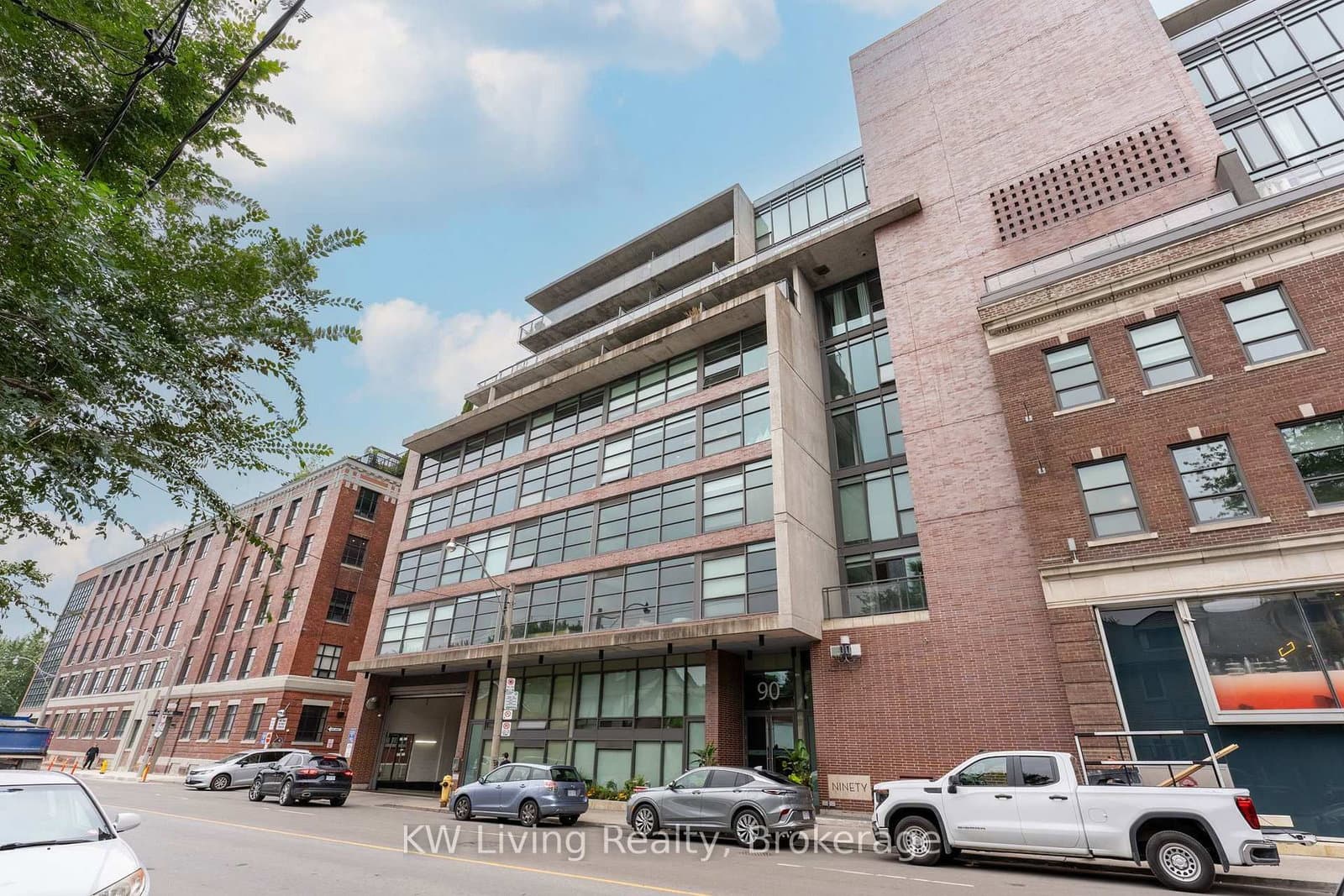 90 Broadview Avenue, Unit LW1 - Image 2
