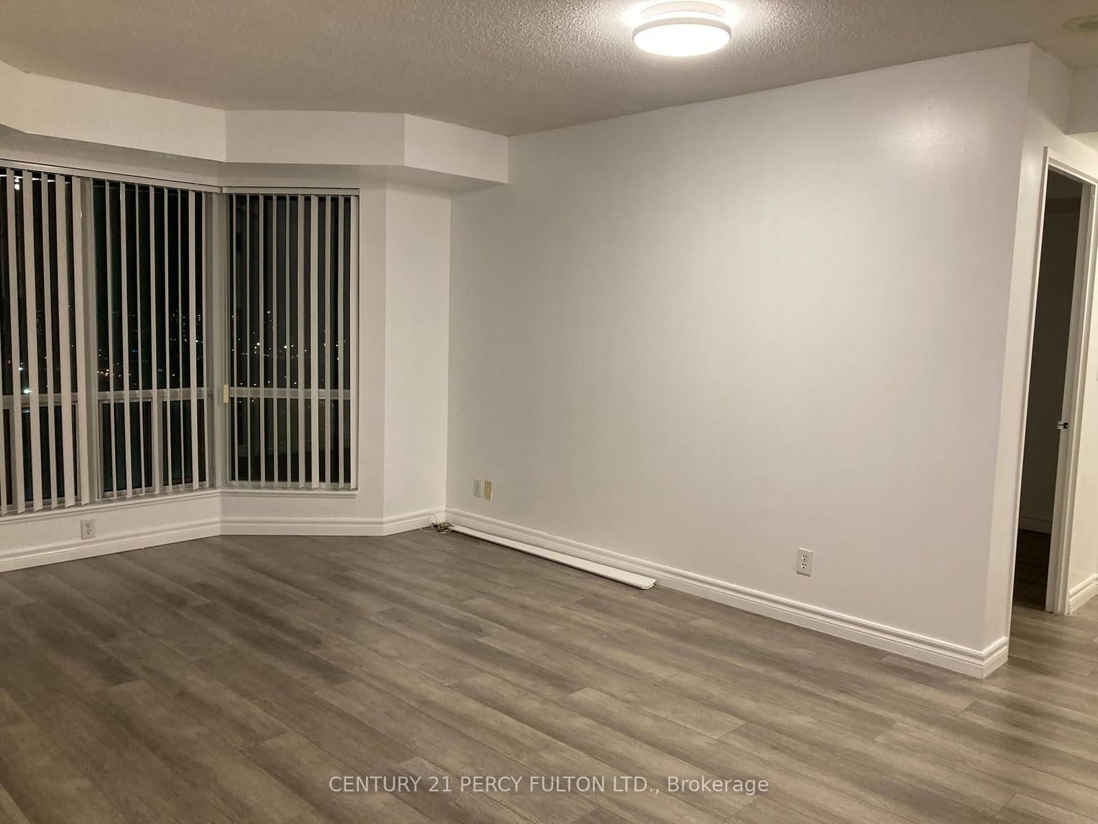 11 Lee Centre Drive, Unit 2010 - Image 6