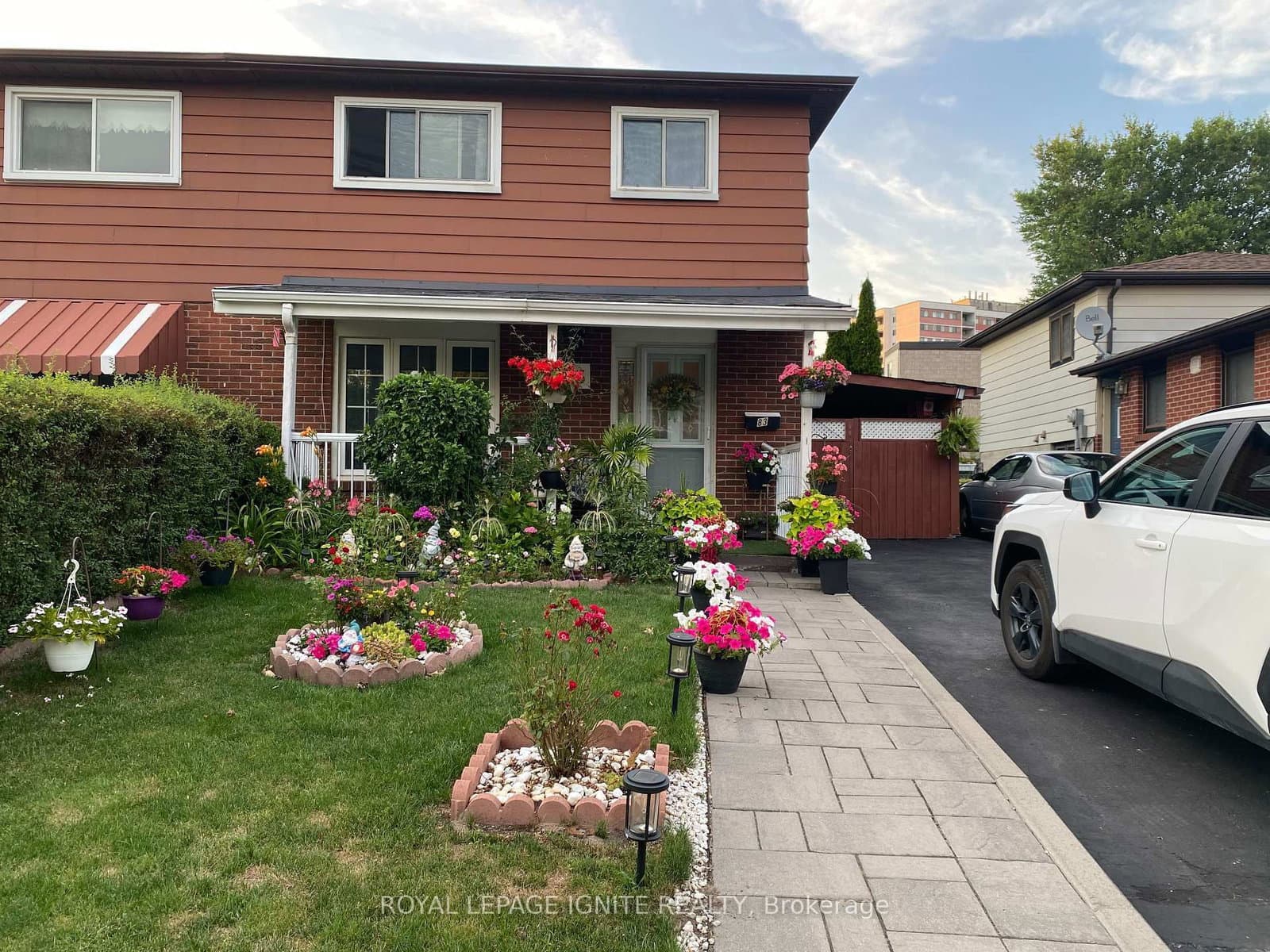 83 Coxworth Crescent - Image 1