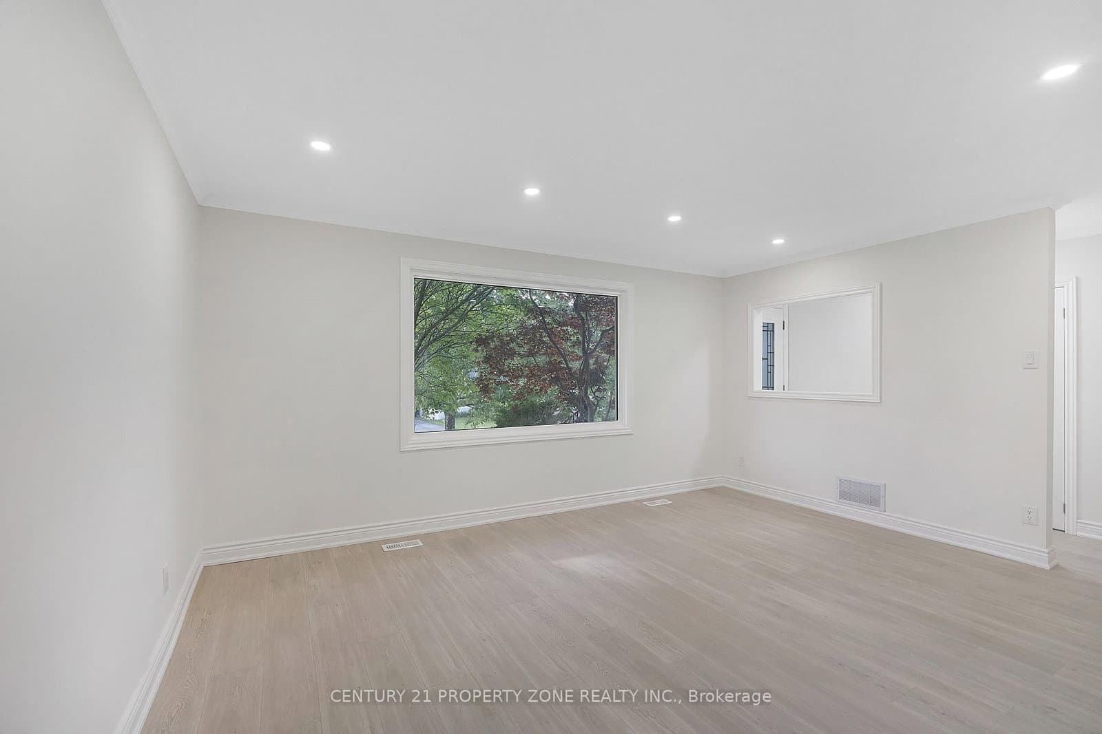37 Adanac Drive - Image 6