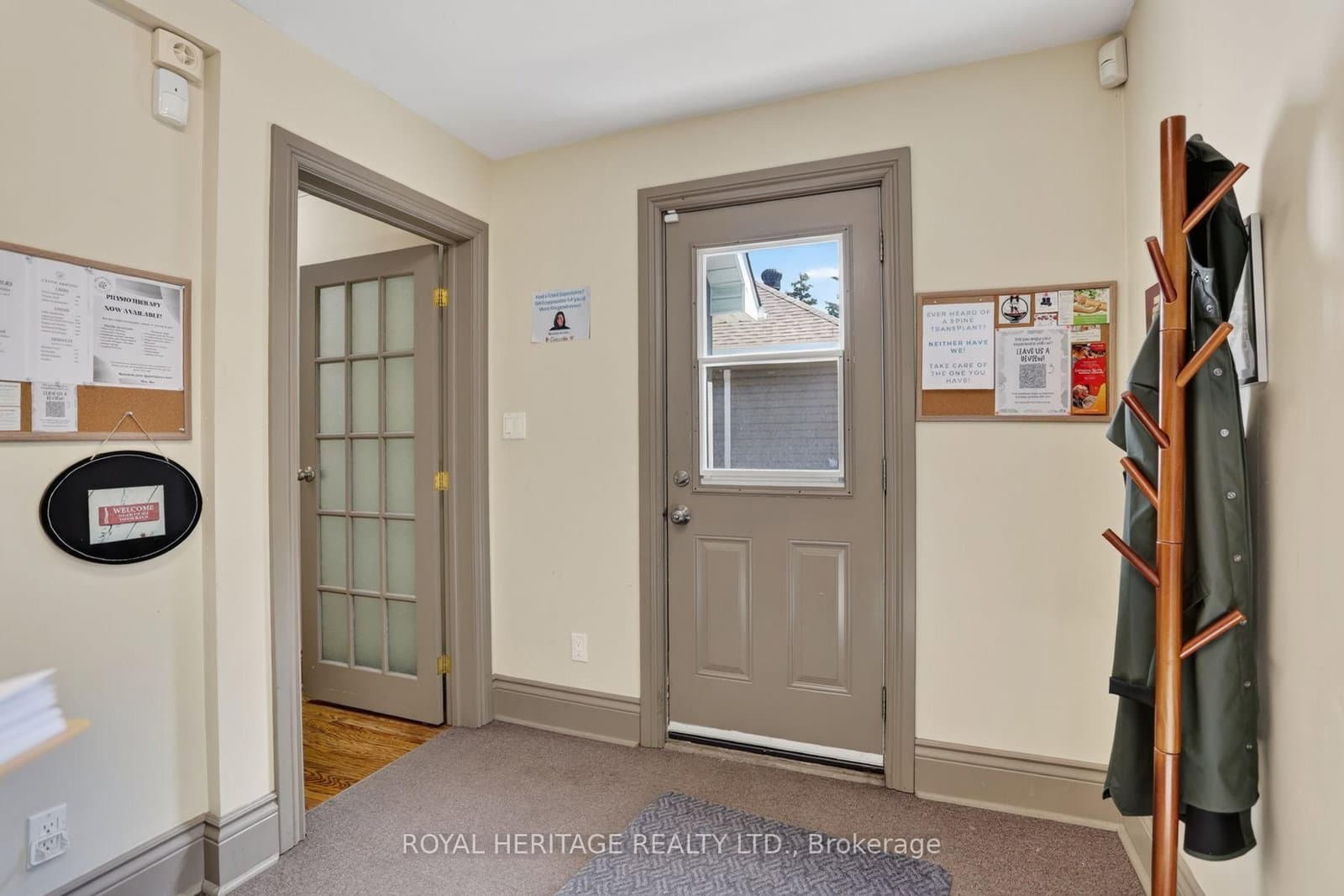 916 BROCK STREET SOUTH Street - Image 3