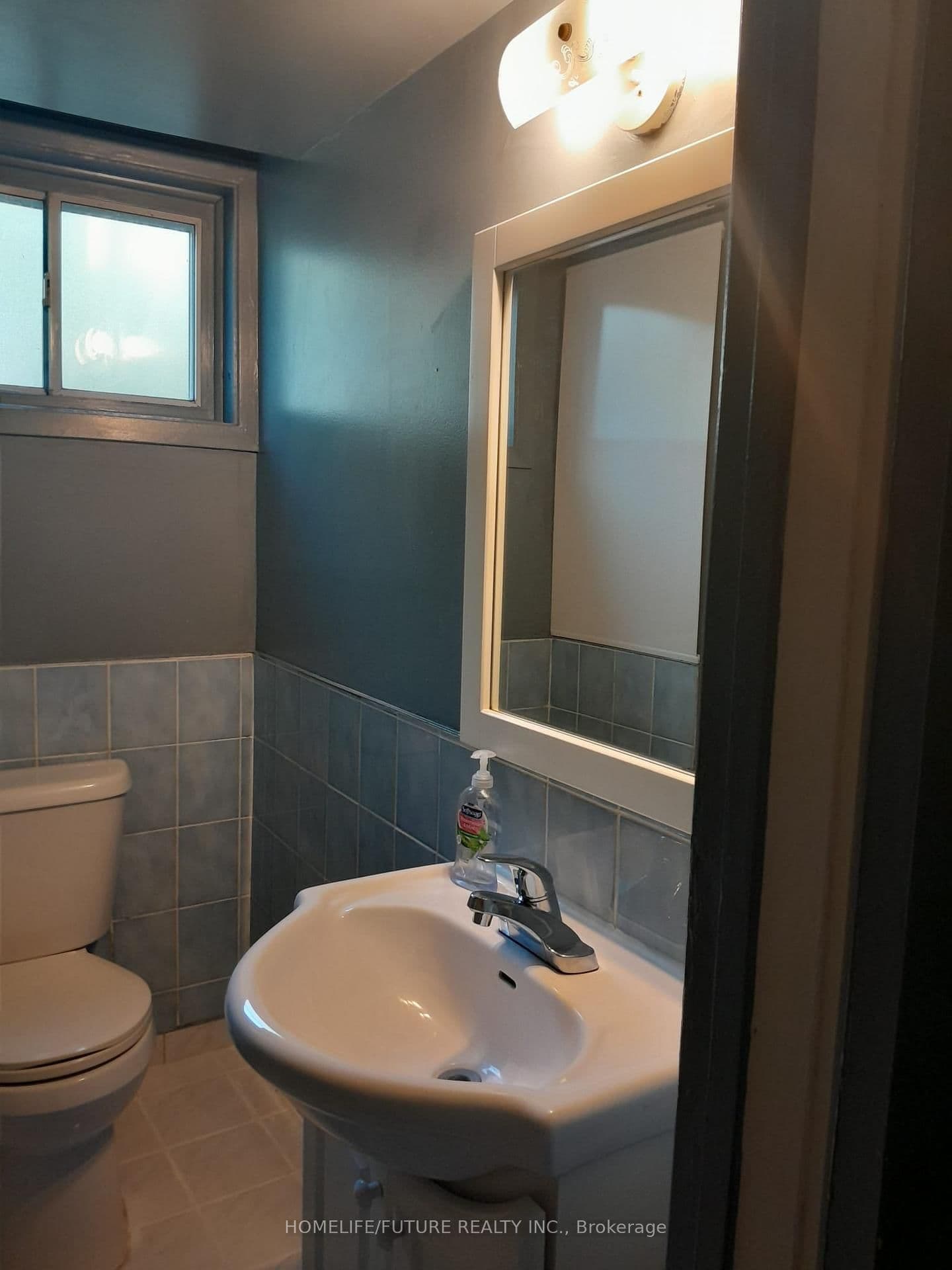 107 Birkdale Road, Unit Bsmt - Image 4