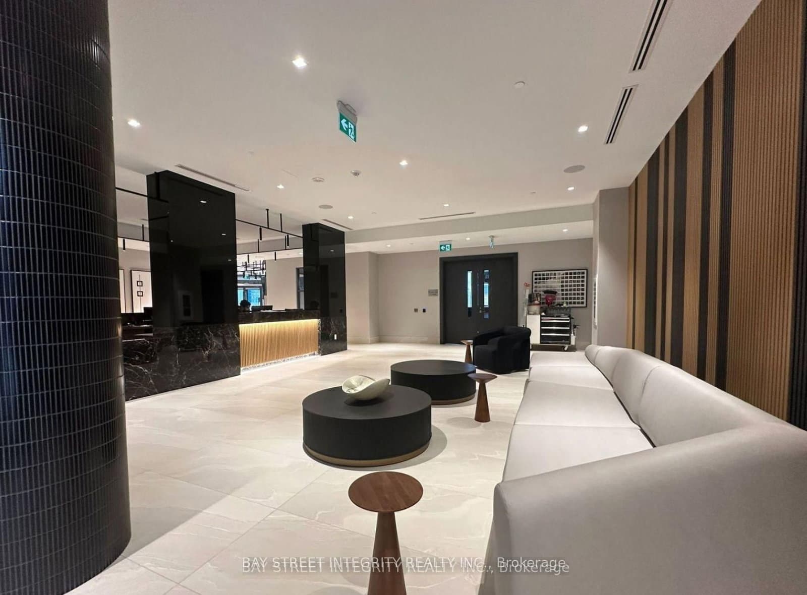 2545 Simcoe Street N, Unit 420 - Image 6