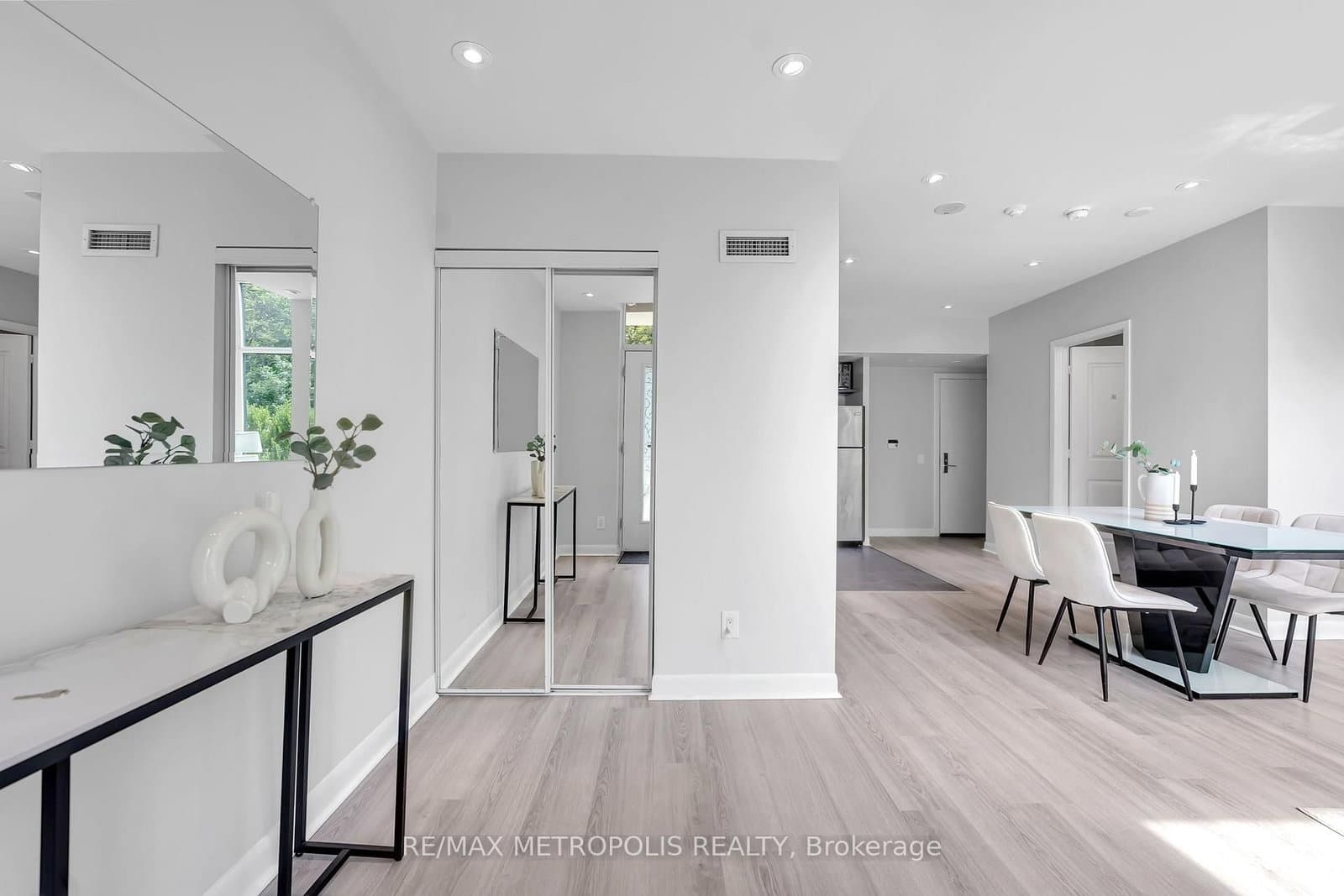180 Borough Drive - Image 6
