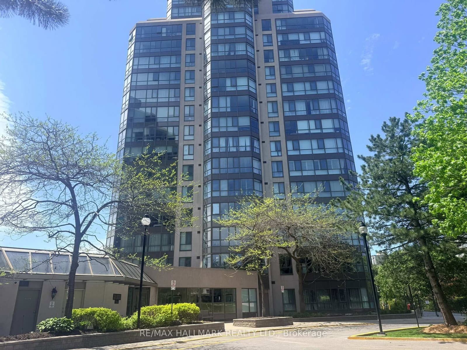 3231 Eglinton Avenue E, Unit 1105 - Image 1