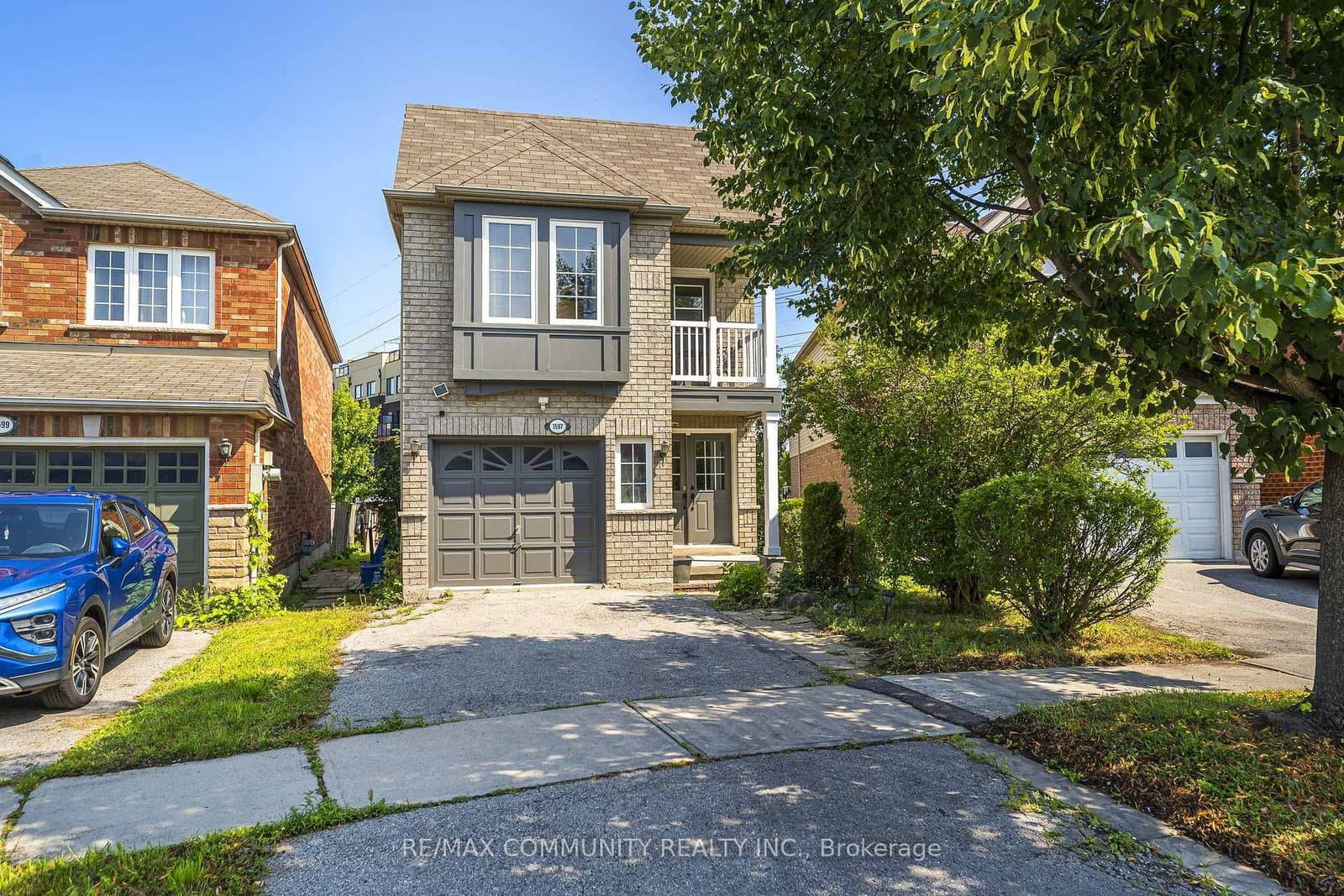 1597 Avonmore Square - Image 1