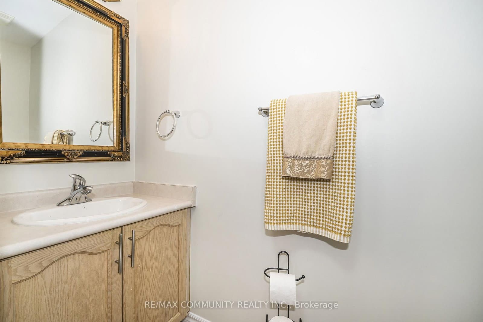 1597 Avonmore Square - Image 5