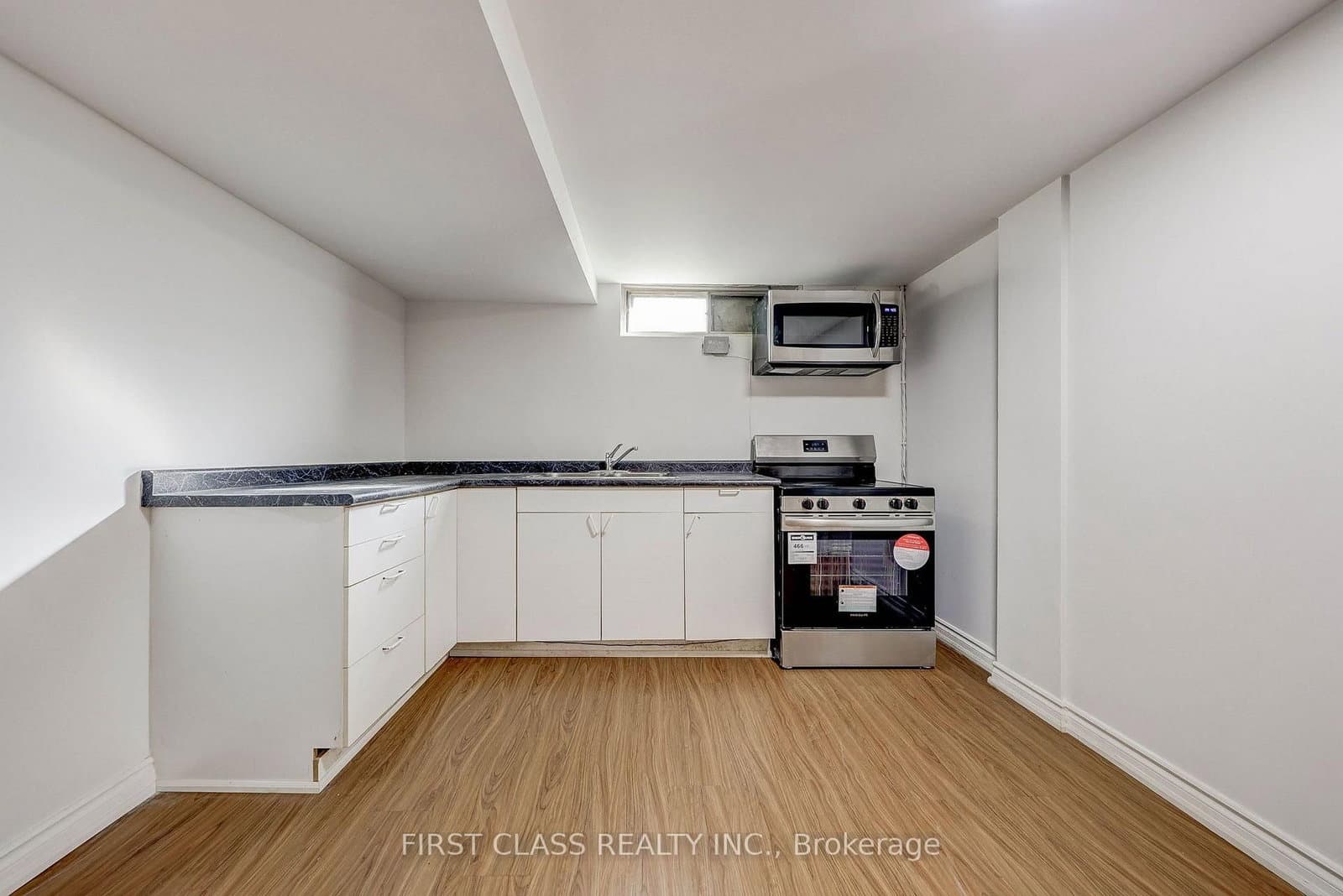 214 Linden Avenue, Unit Basement - Image 4