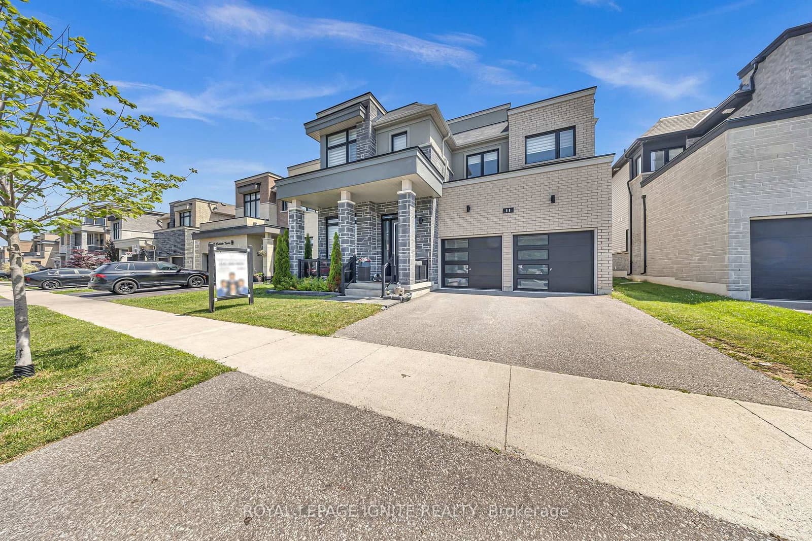 11 Larkin Lane - Image 1