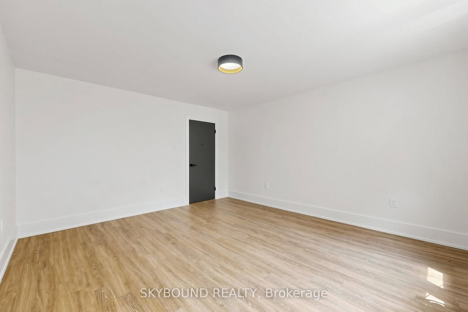 1165 Kingston Road, Unit 11 - Image 1