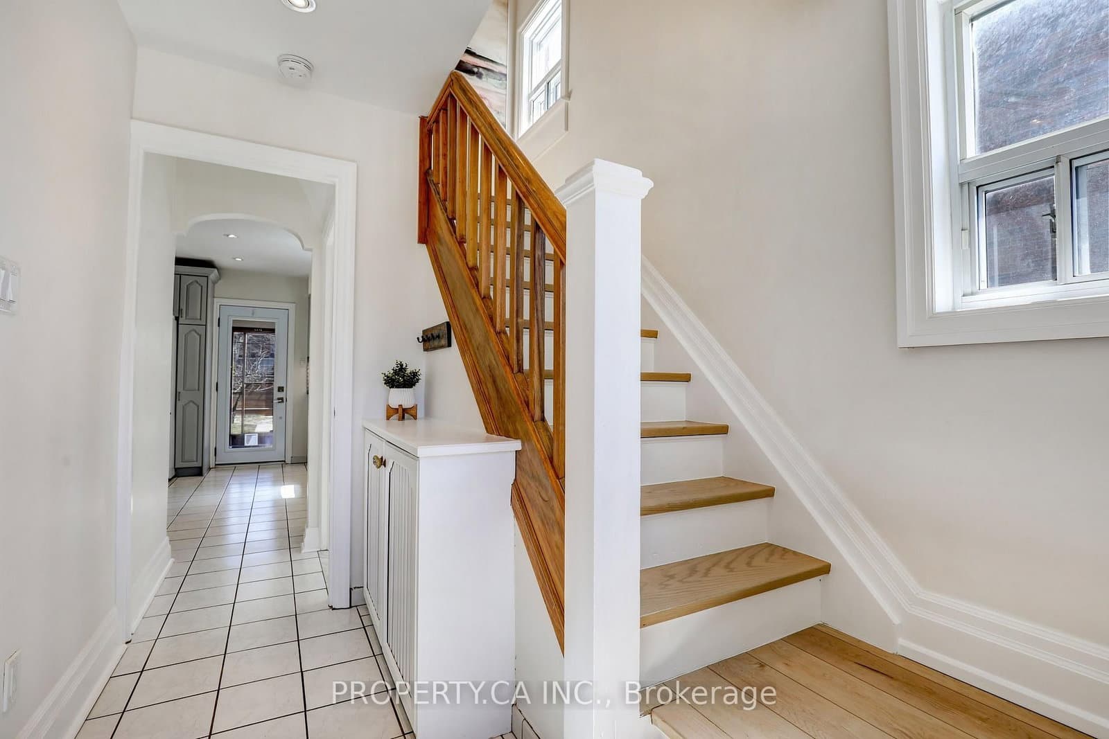 135 Cadorna Avenue - Image 2