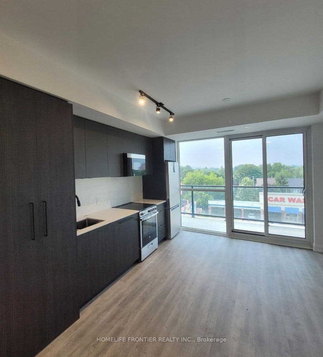 2369 Danforth Avenue, Unit 507 - Image 4