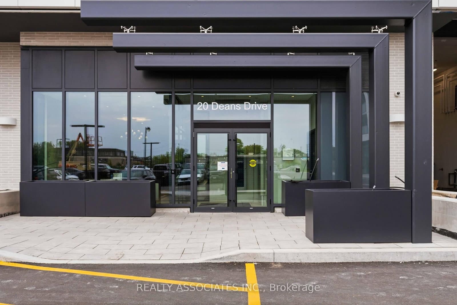 20 Deans Drive, Unit 814 - Image 3