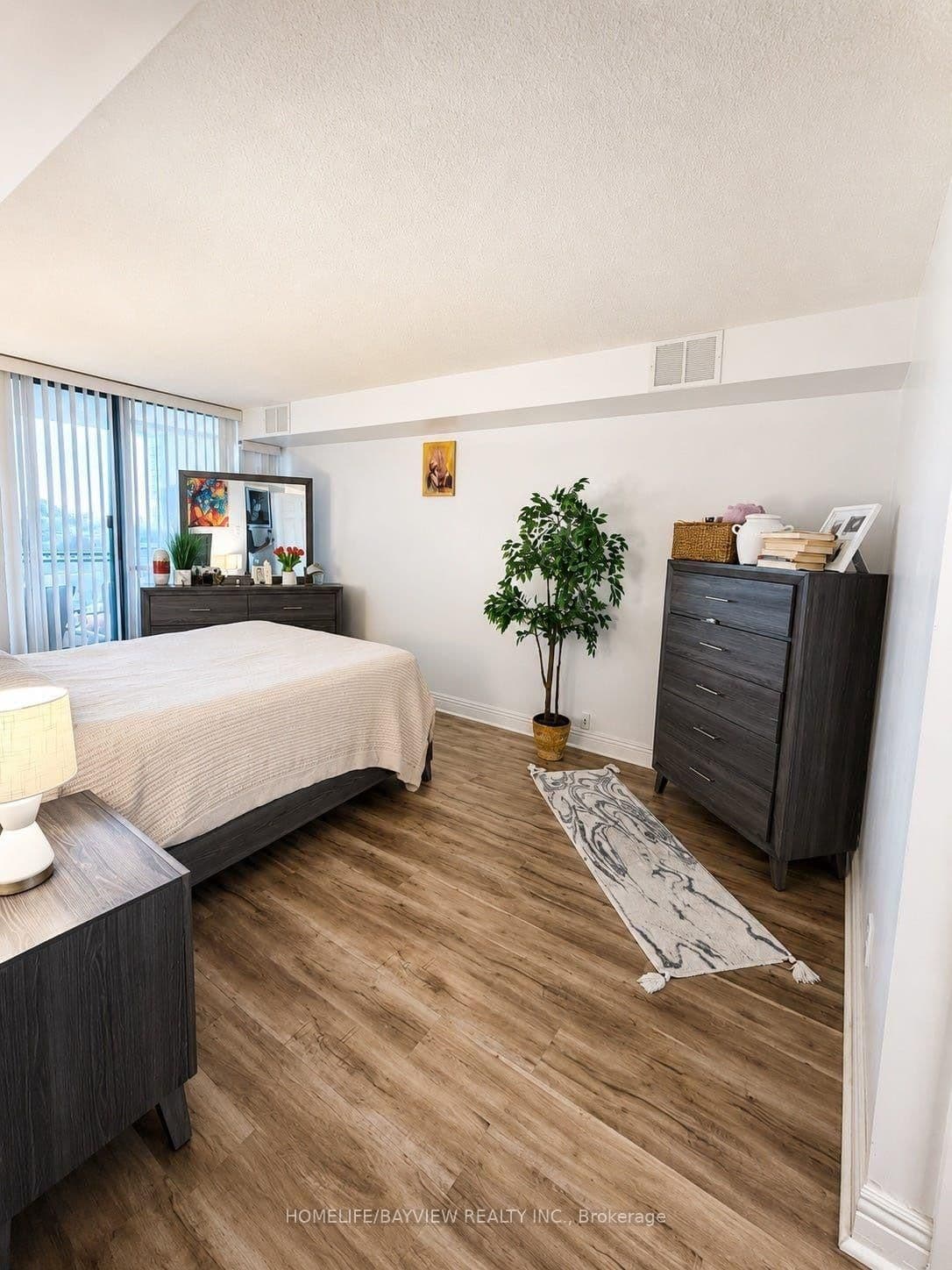 4725 sheppard Avenue E, Unit 816 - Image 5