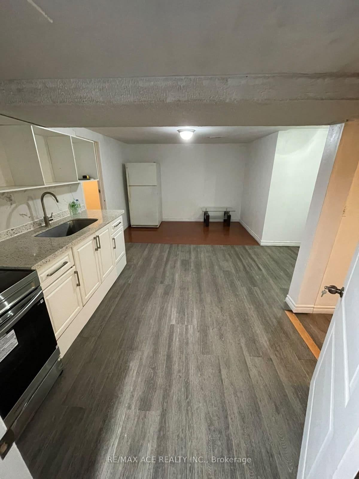 5 Danmary Road E, Unit Bsmt - Image 3