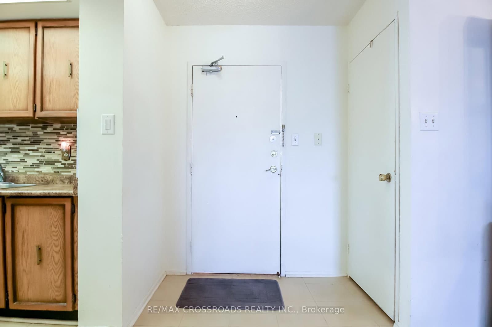 3151 Bridletowne Circle, Unit 606 - Image 6