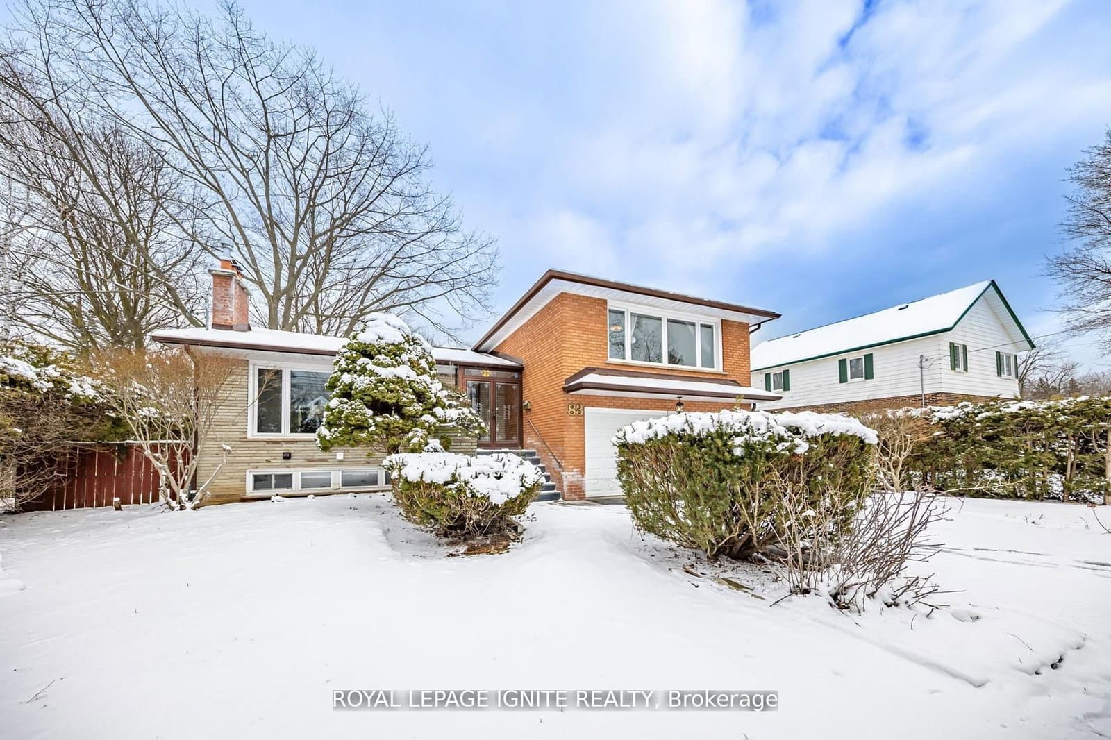 83 Deep Dene Drive, Unit Main - Image 4