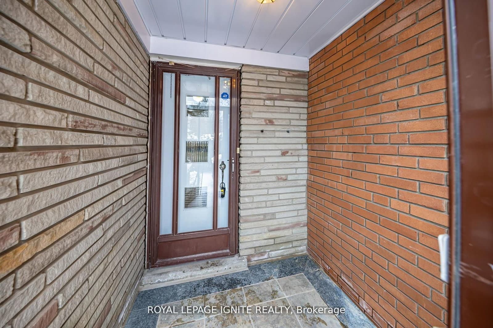 83 Deep Dene Drive, Unit Main - Image 6
