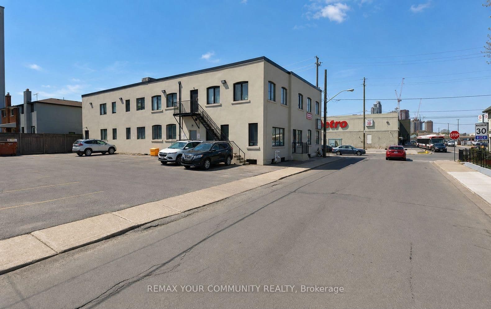 521 Victoria Park Avenue, Unit Lower Level - Image 5