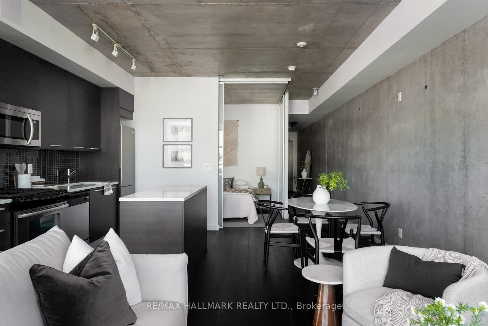 90 Broadview Avenue, Unit 202 - Image 3