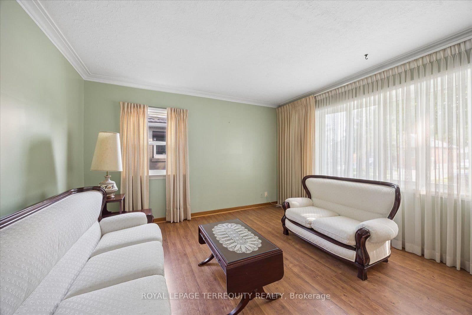 120 Ellington Drive - Image 6