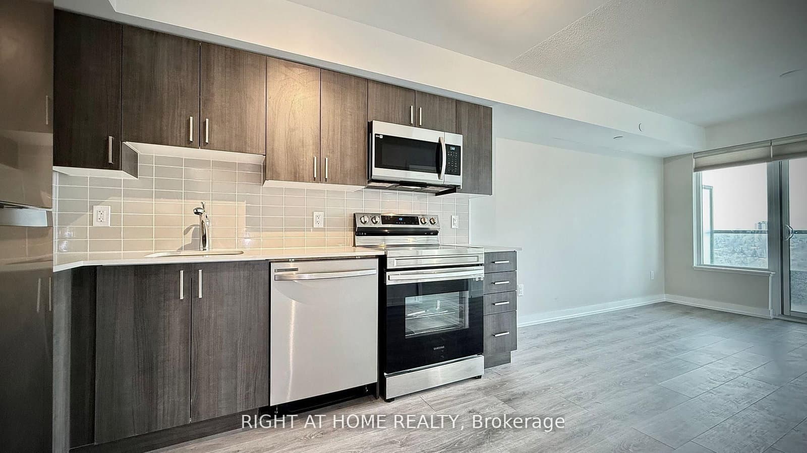 1480 Bayly Street W, Unit 1202 - Image 4