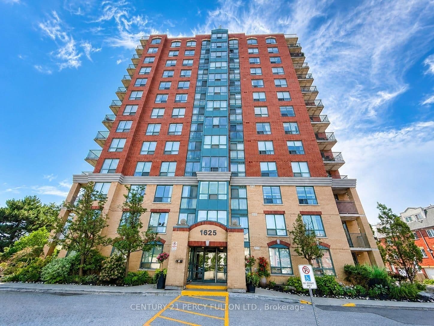 #1201 - 1625 Pickering Parkway