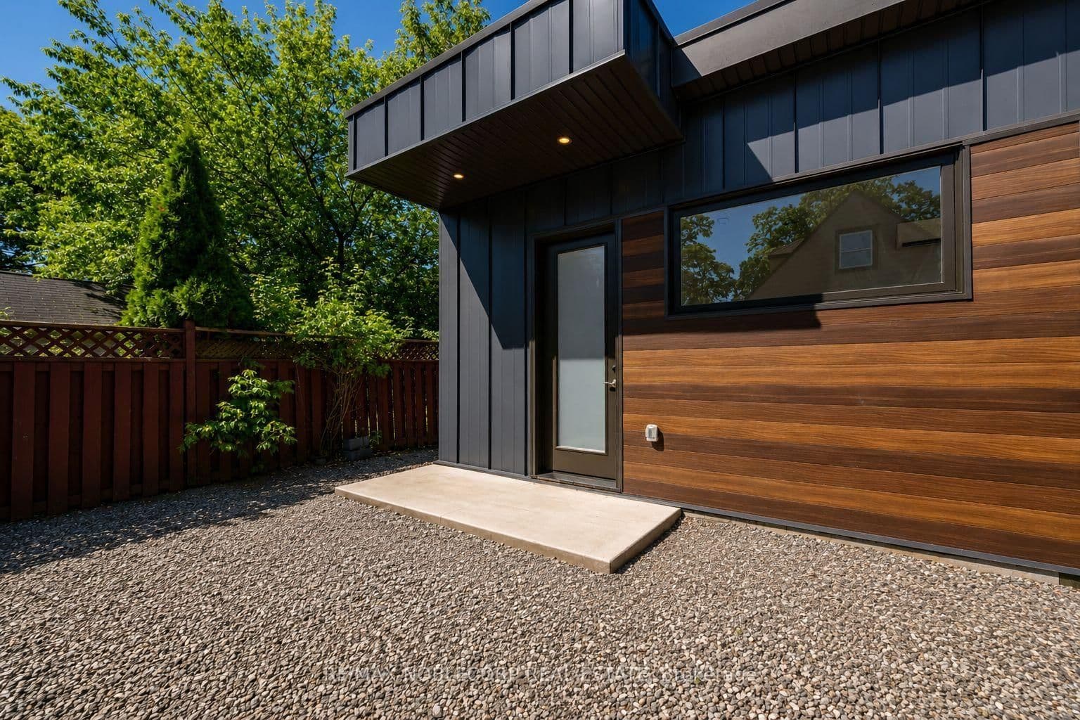6 Evandale Road, Unit Garden Suite - Image 1