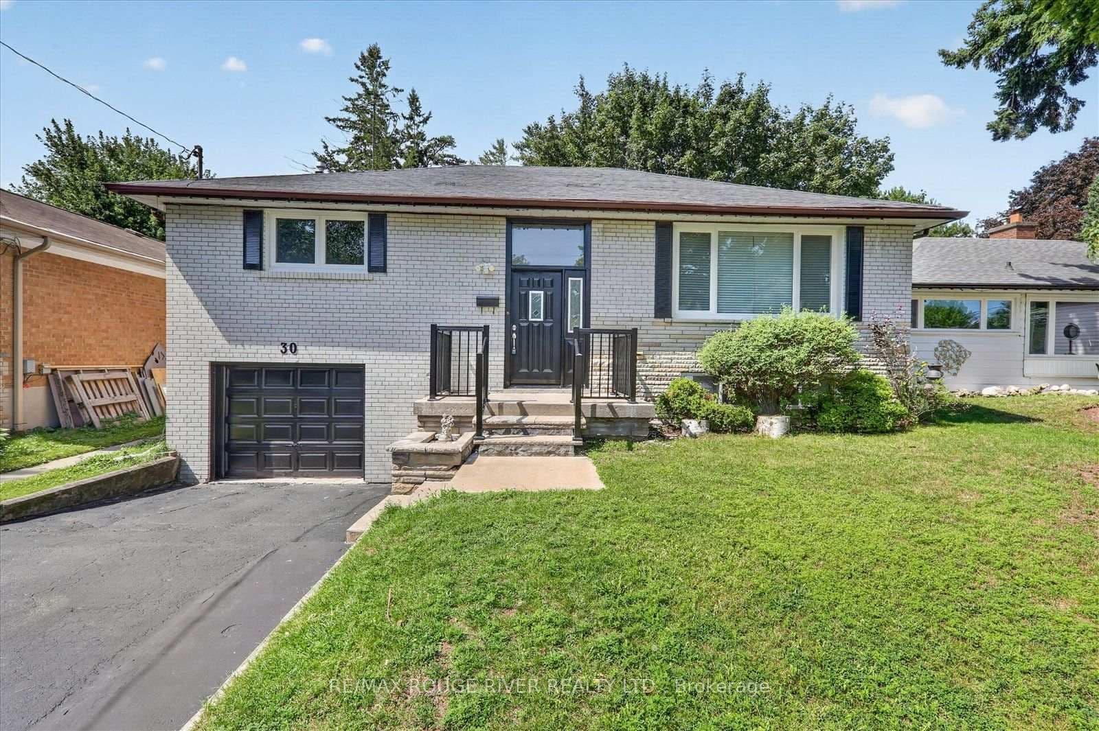 30 Scarboro Avenue - Image 1