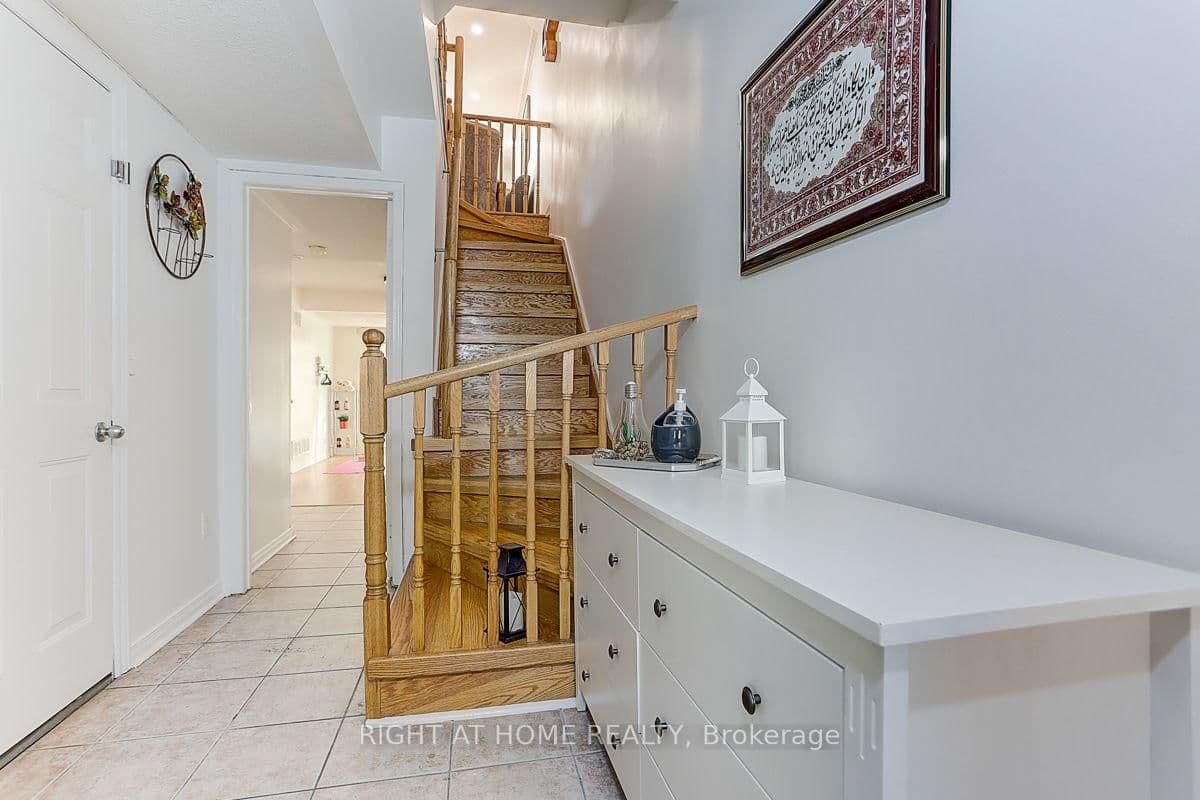 16 Pat Brook Terrace - Image 4
