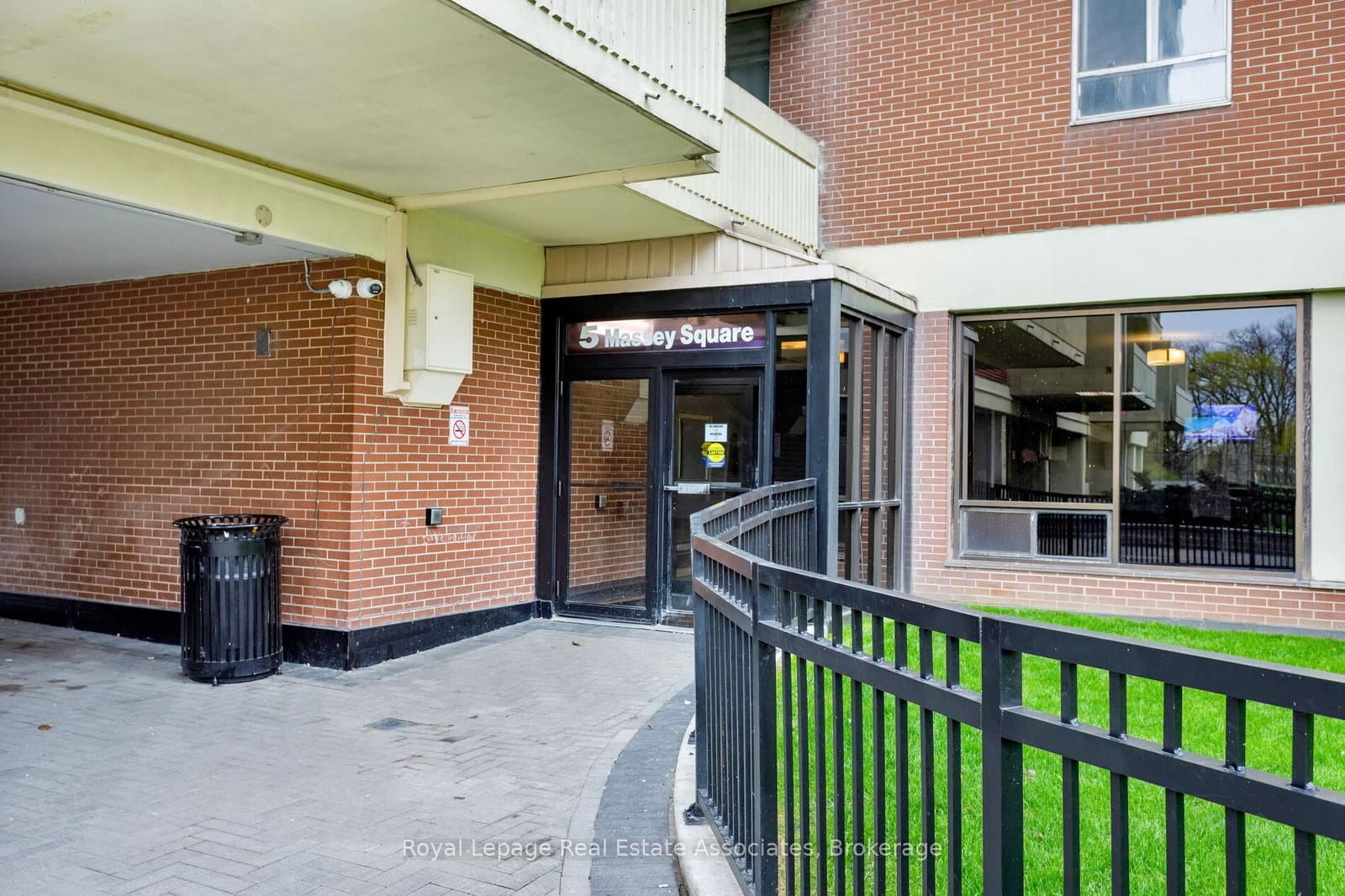 5 Massey Square, Unit 1710 - Image 2