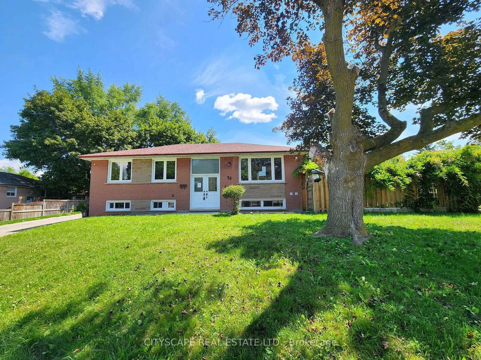 23 MANORWOOD Road - Image 2