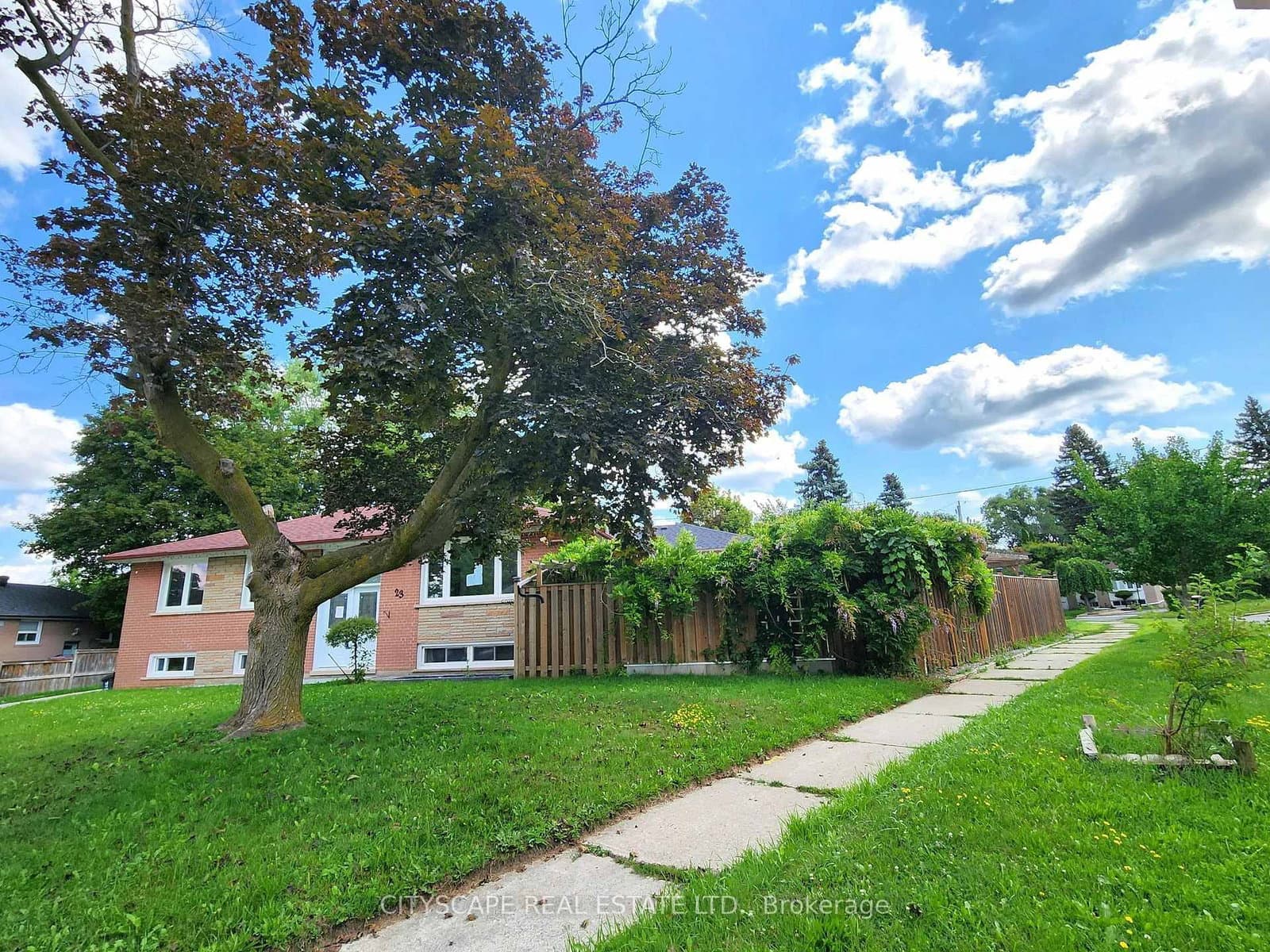 23 MANORWOOD Road - Image 4