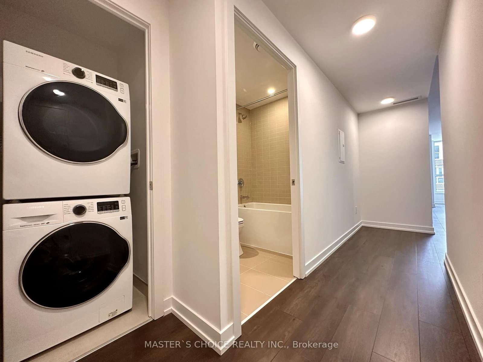 150 logan Avenue, Unit 323 - Image 4