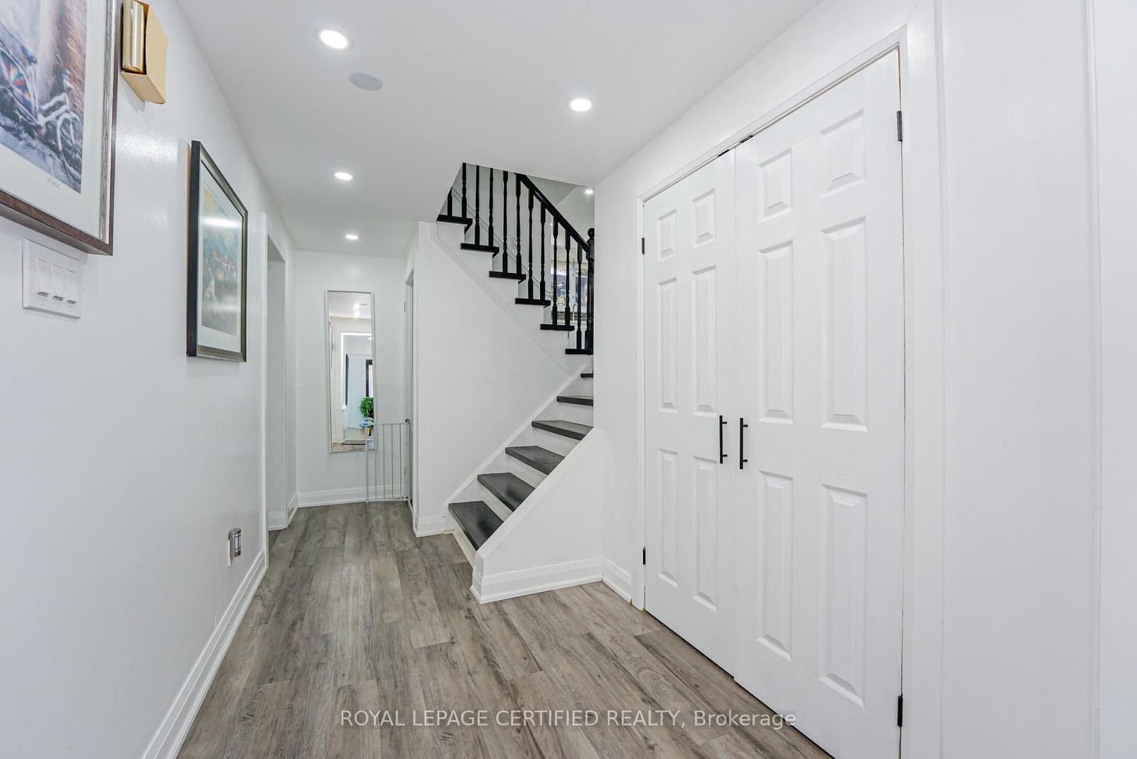 48 Highcastle Road - Image 6