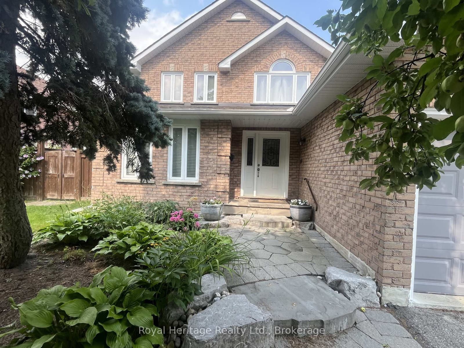 184 Lake Drive Way W - Image 3