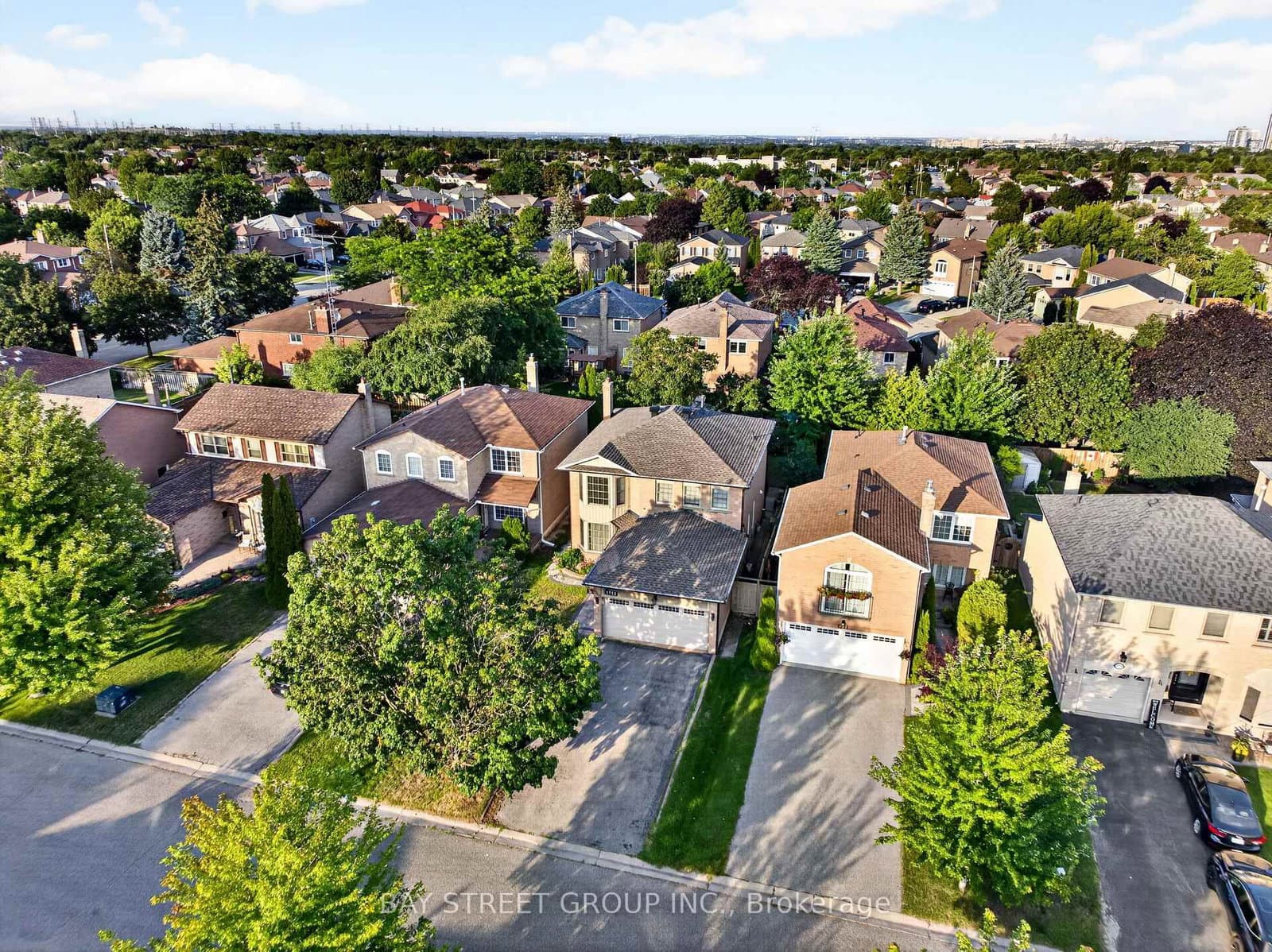 1713 Kirkwood Lane - Image 2