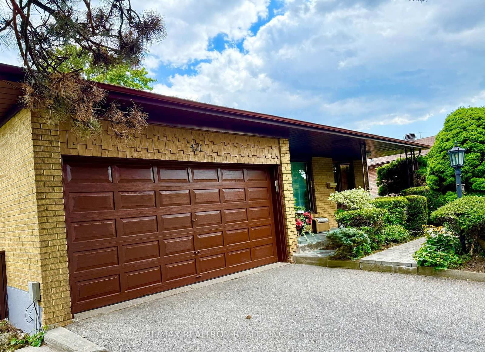 421 Brimorton Drive - Image 3
