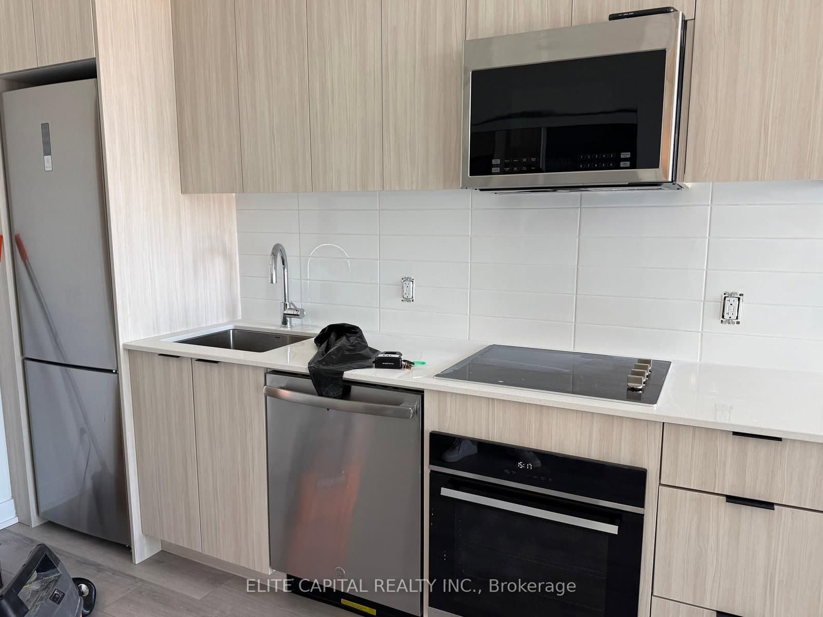 20 Deans Drive, Unit 521 - Image 2