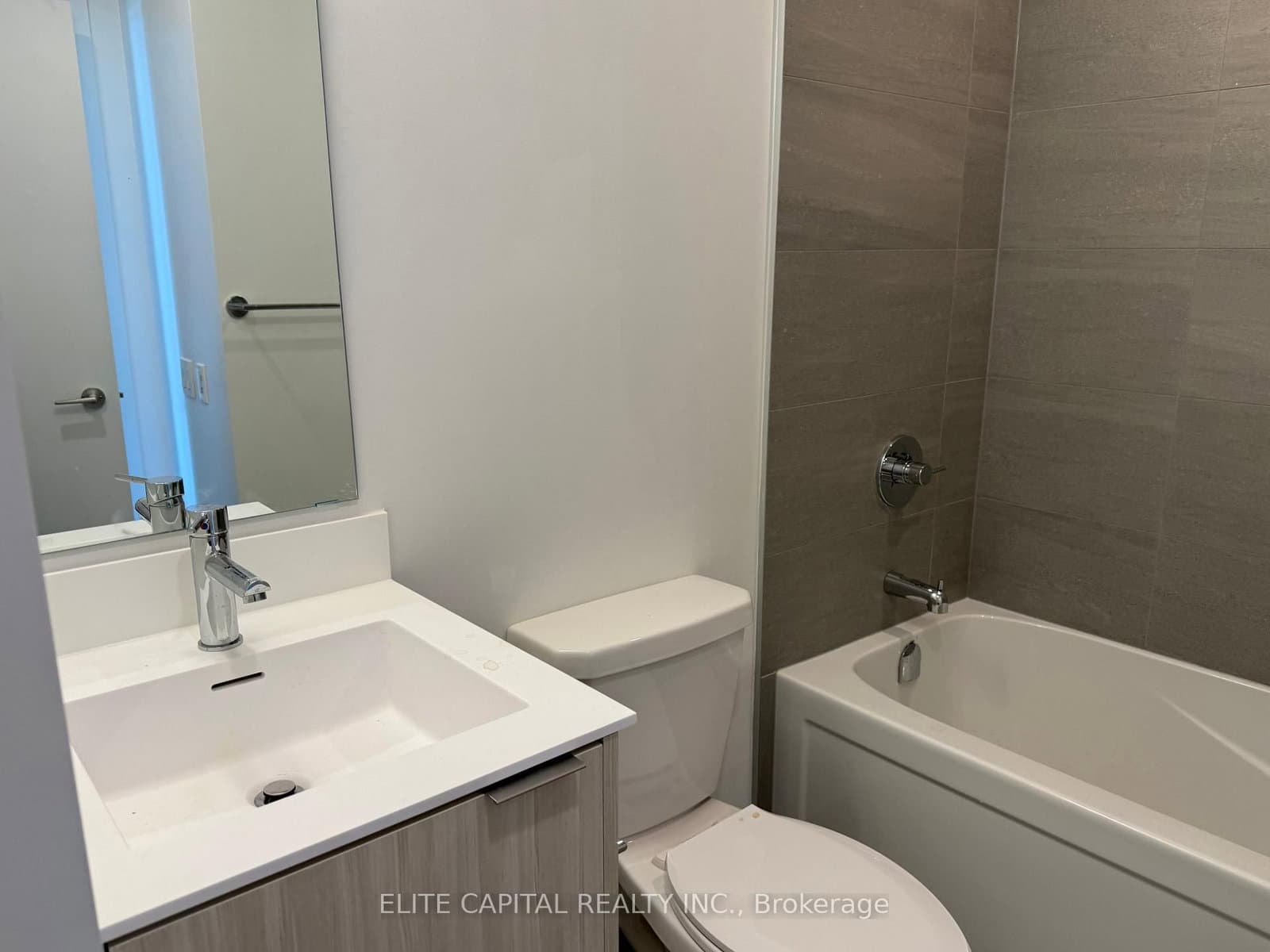 20 Deans Drive, Unit 521 - Image 4