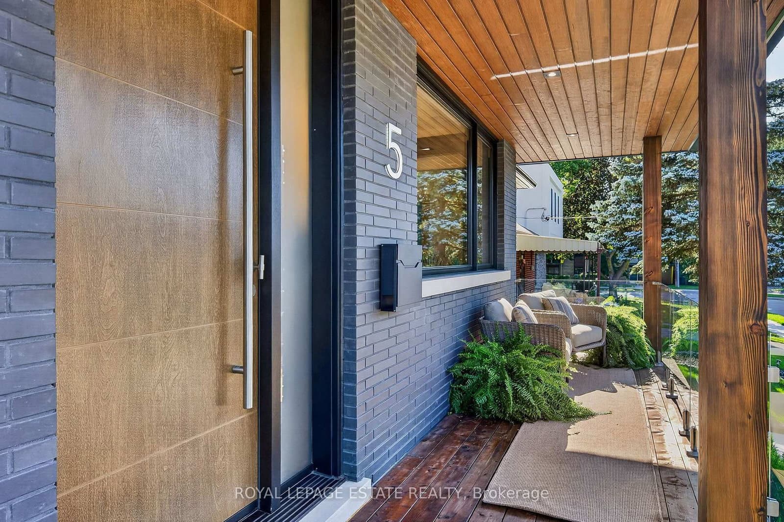 5 North Drive - Image 3