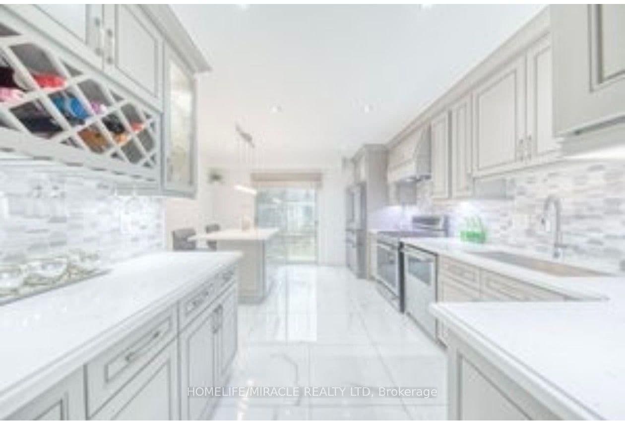6 Adams Park Gate - Image 5