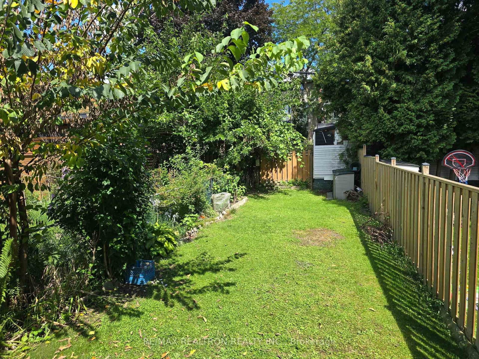 259 Woodbine Avenue - Image 2