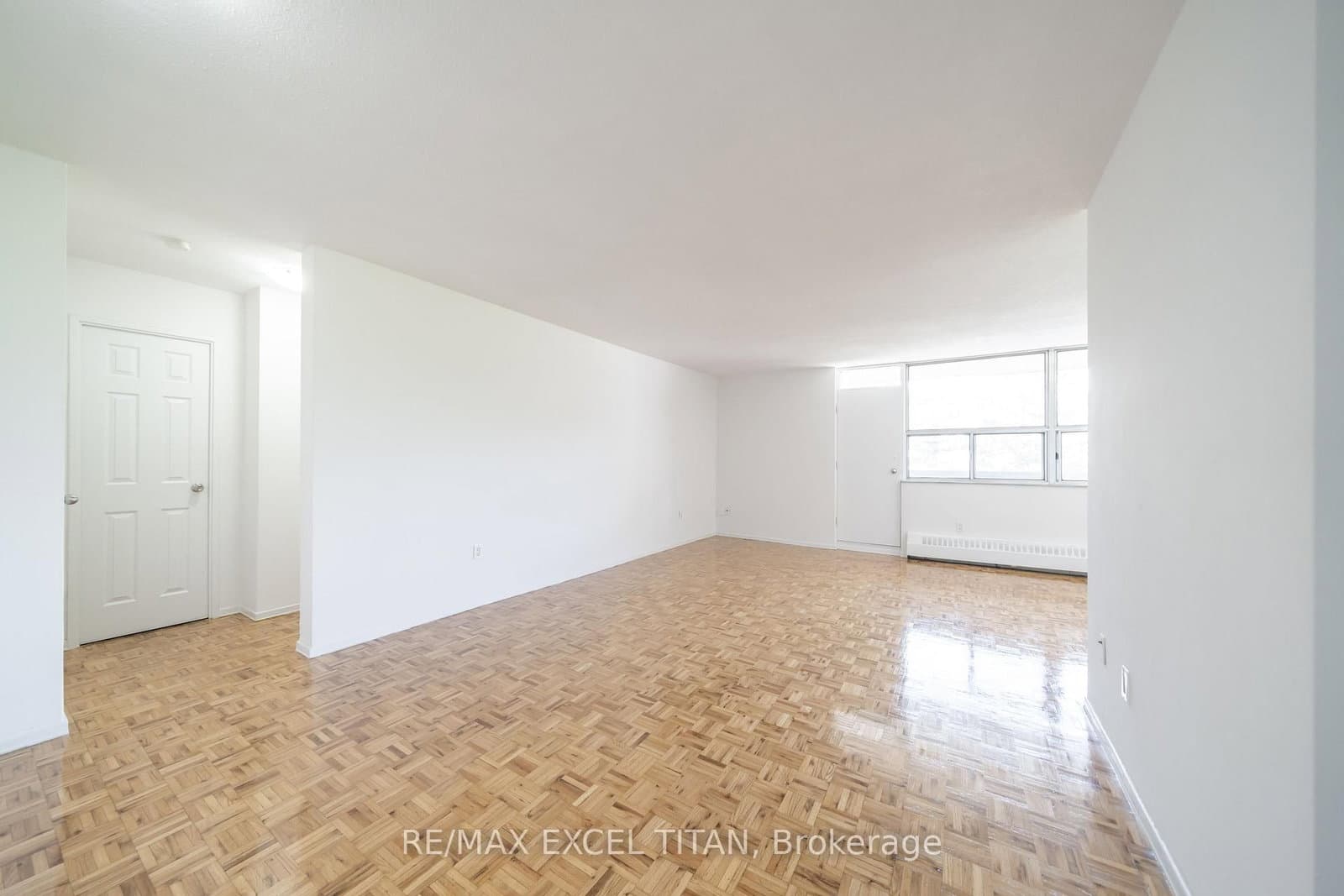 5 Glamorgan Avenue, Unit 910 - Image 6